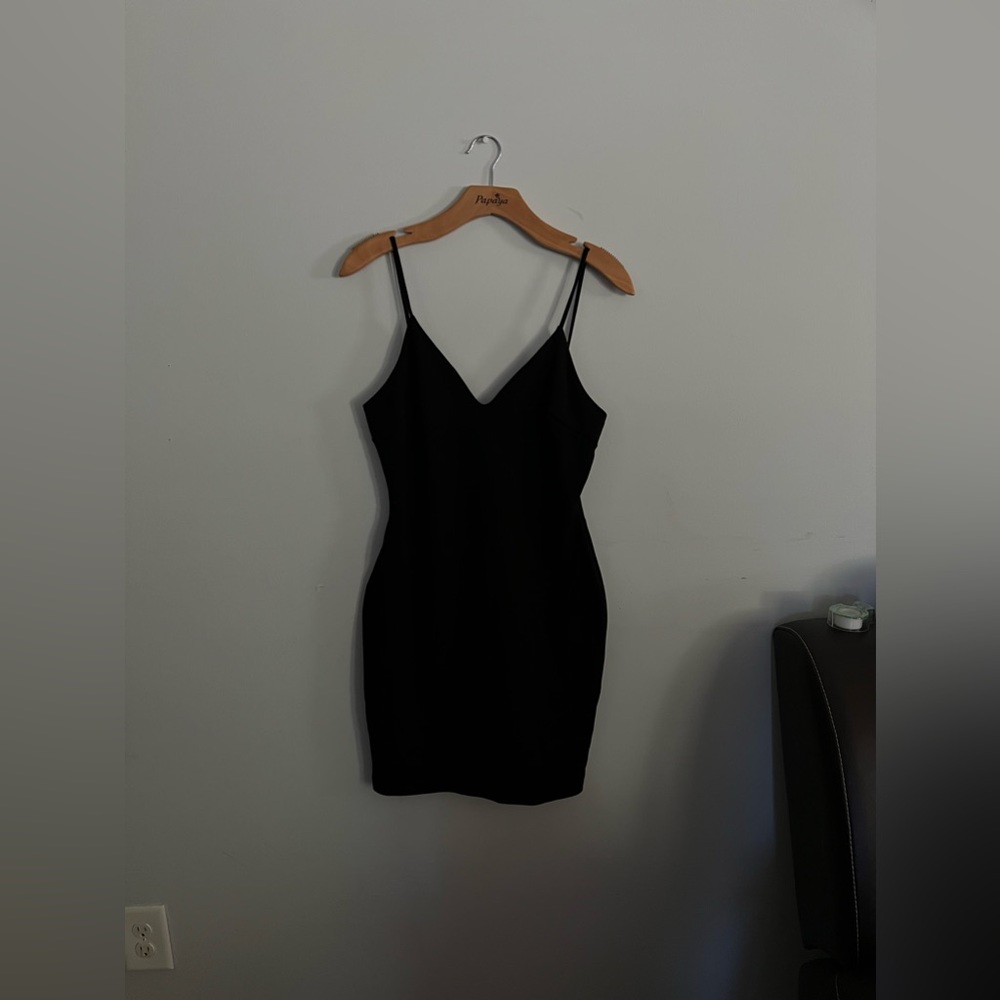Gorgeous casual black dress